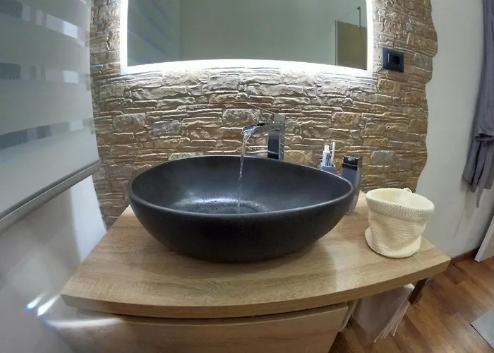 Del Golf - Secured Parking - Апартаменти *