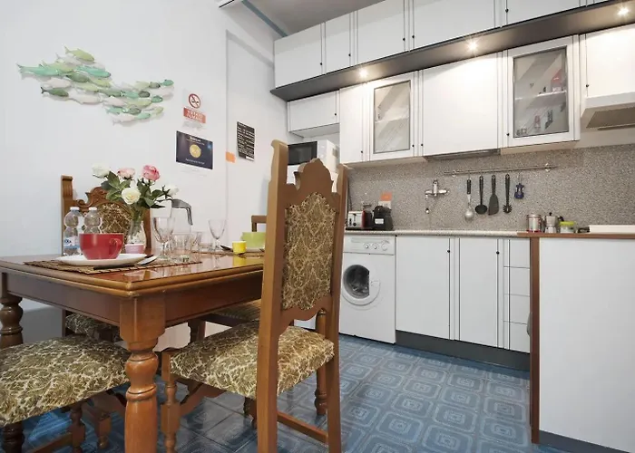 Del Golf - Secured Parking - Рапалло