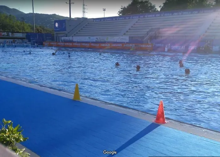 Del Golf - Secured Parking - *