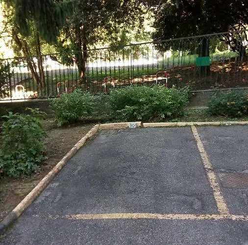 Del Golf - Secured Parking - *